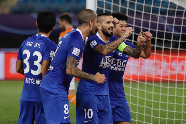  雷恩队长里程碑战役，攻入个人百球里程碑  